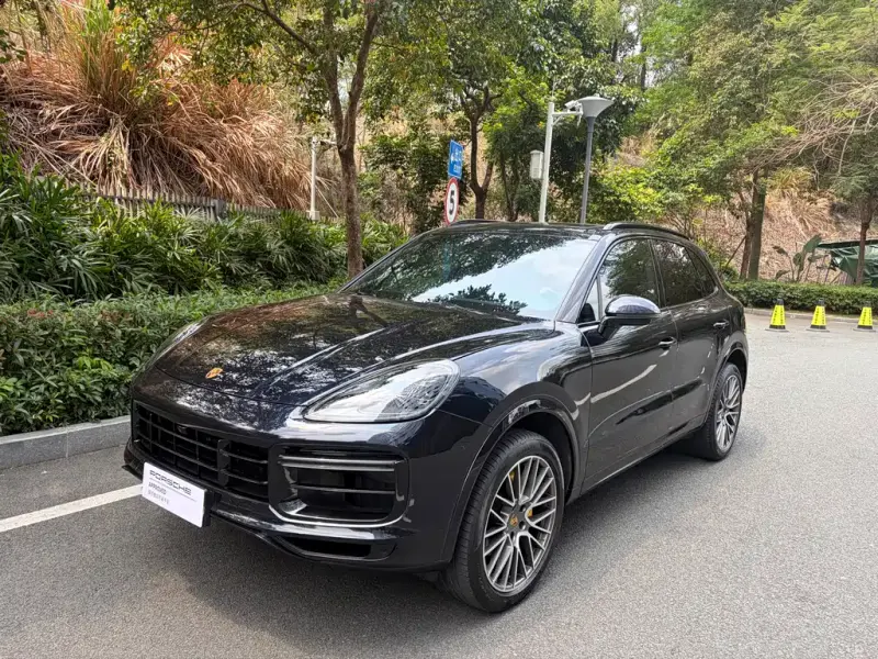 Porsche Cayenne, 2023