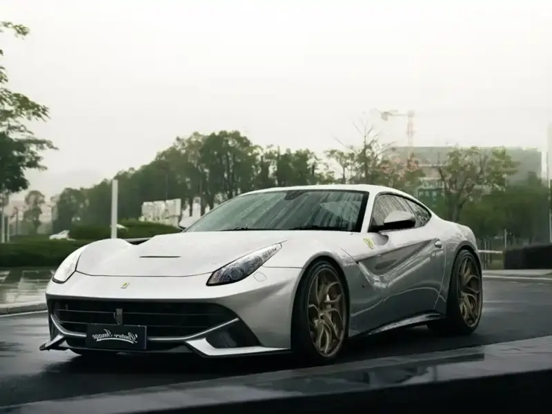 Ferrari F12berlinetta, 2013 — фото 1