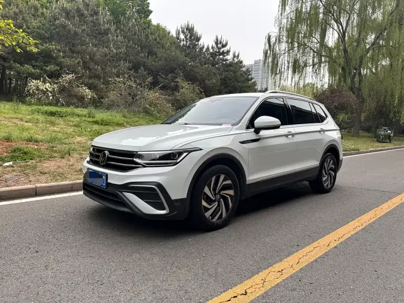 Volkswagen Tiguan L, 2023