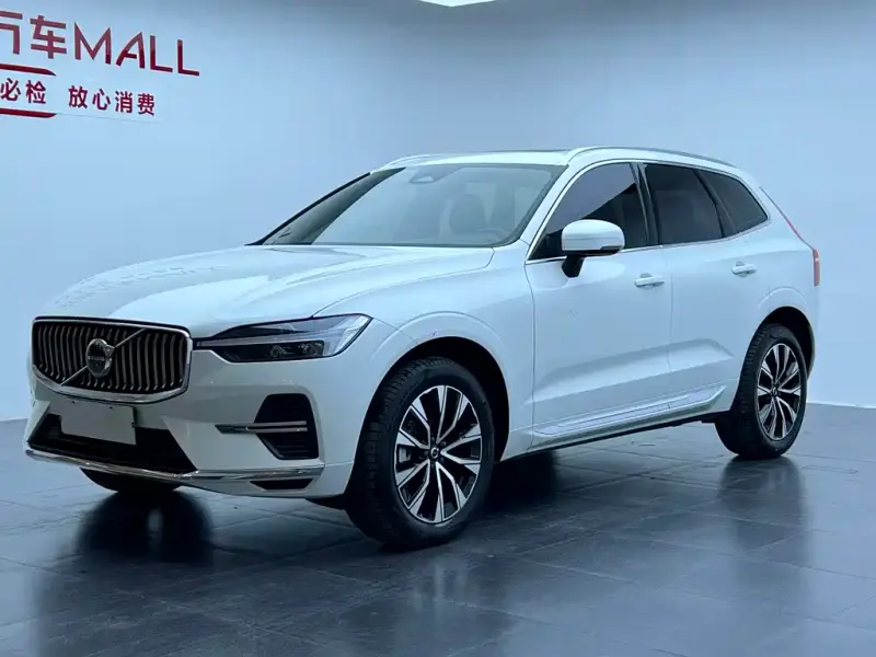 Volvo XC60, 2023 — фото 1