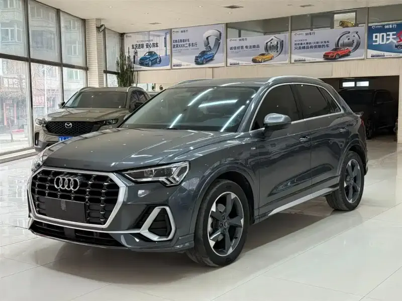 Audi Q3, 2023
