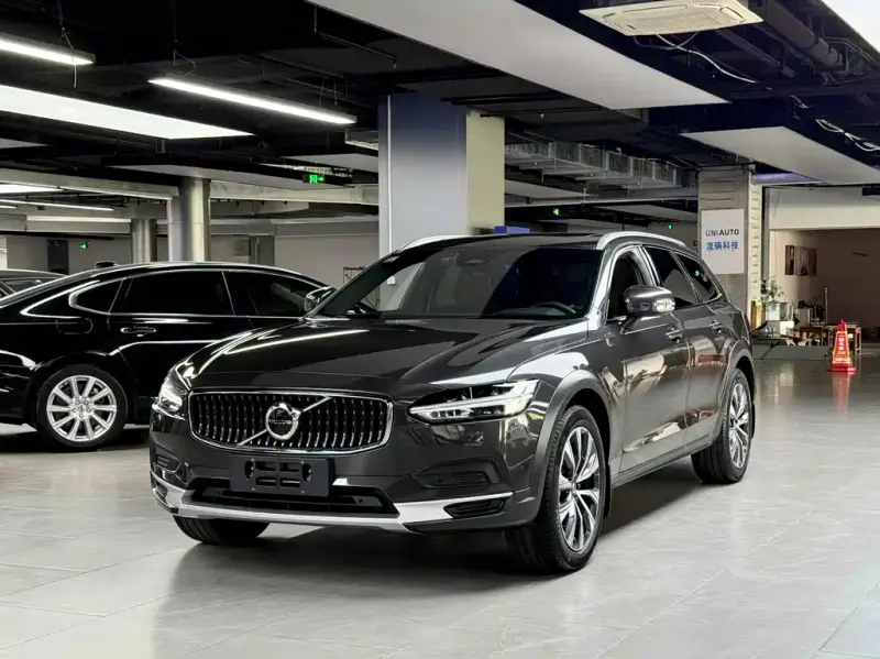 Volvo V90, 2024