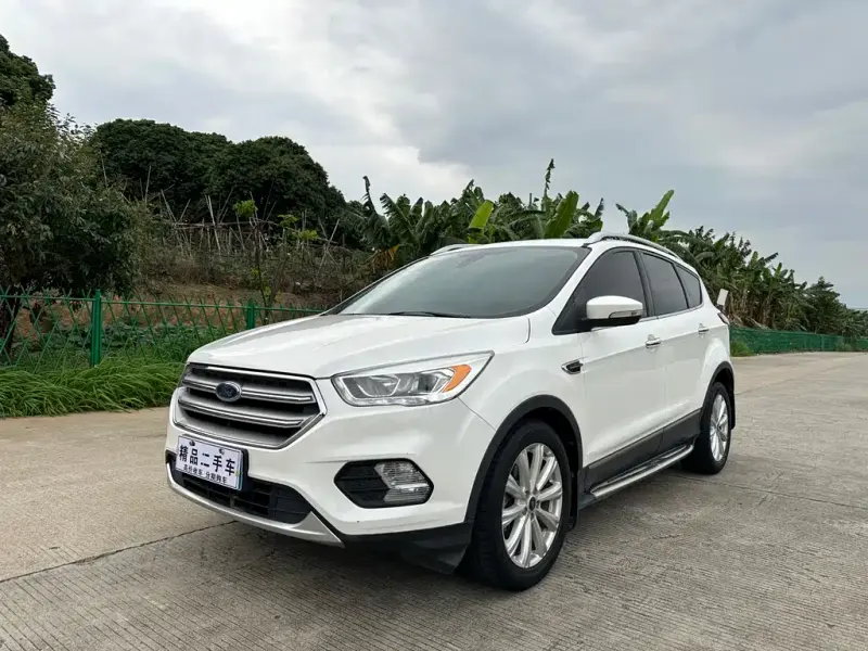 Ford Kuga, 2017