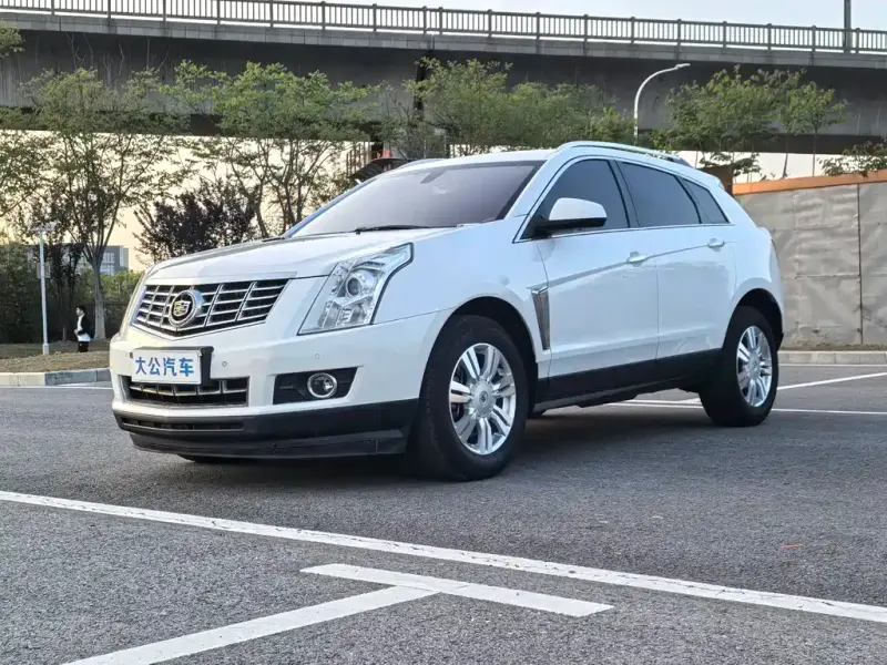 Cadillac SRX, 2016 — фото 1