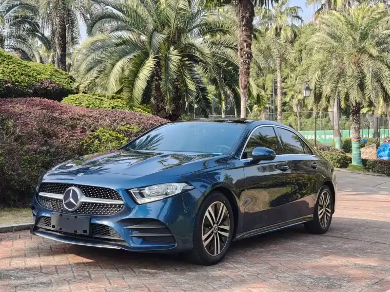 Mercedes-Benz A-Class, 2019 — фото 1