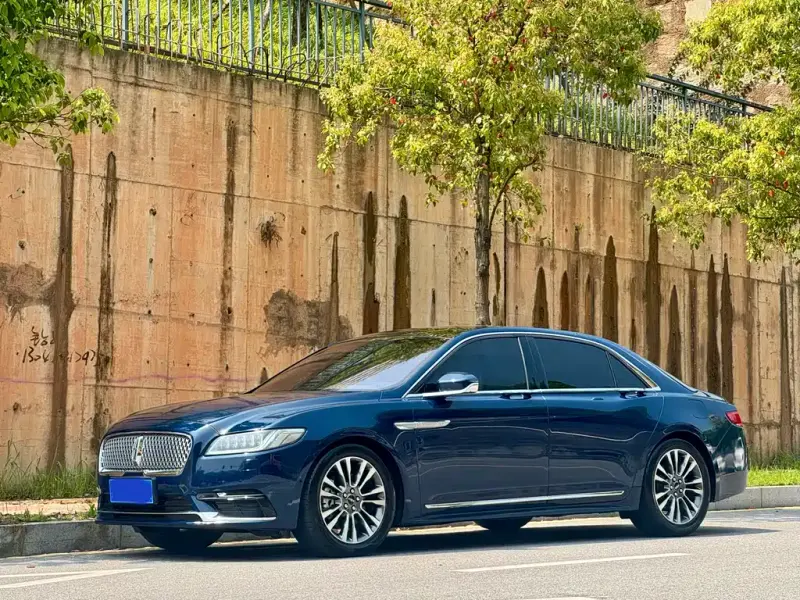 Lincoln Continental, 2021 — фото 1