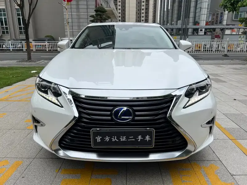 Lexus ES, 2018