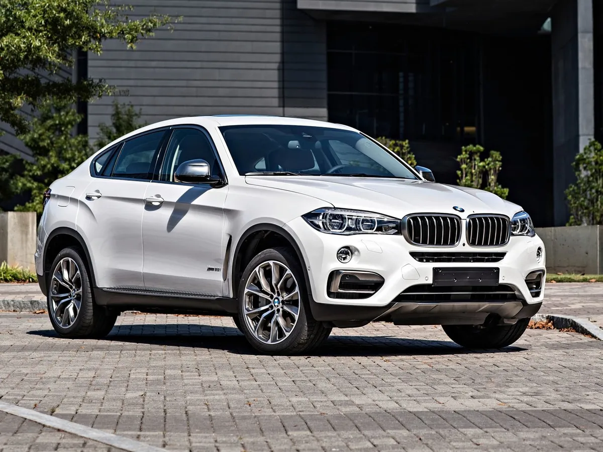 BMW X6 — фото модели