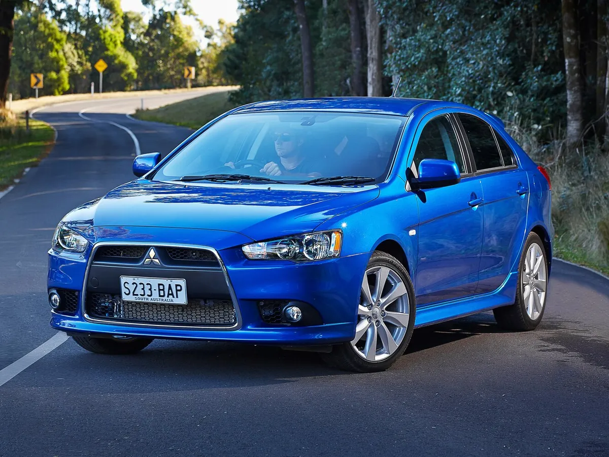 Mitsubishi Lancer — фото модели