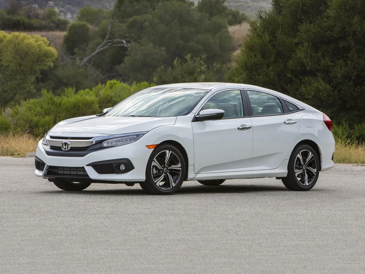 Honda Civic — фото модели