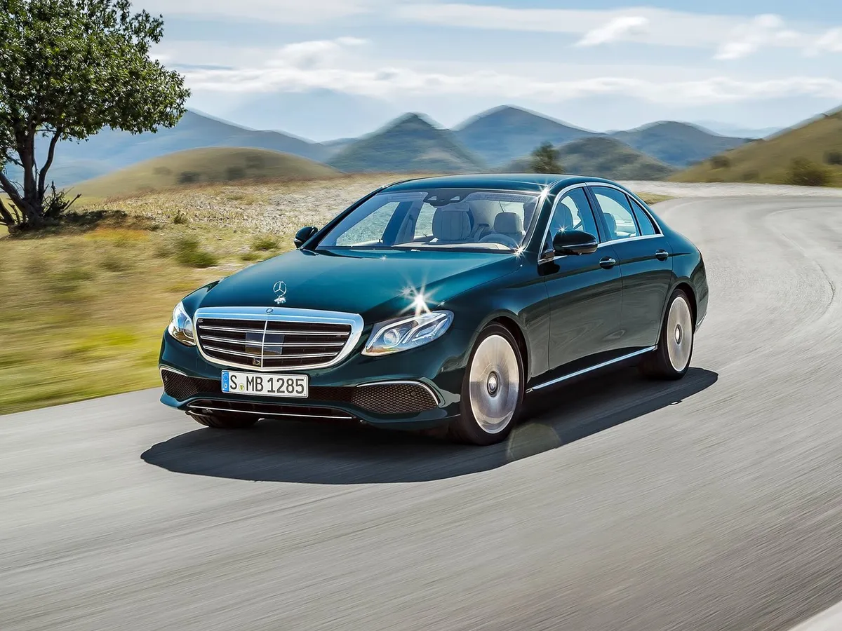 Mercedes-Benz E-Класс — фото модели