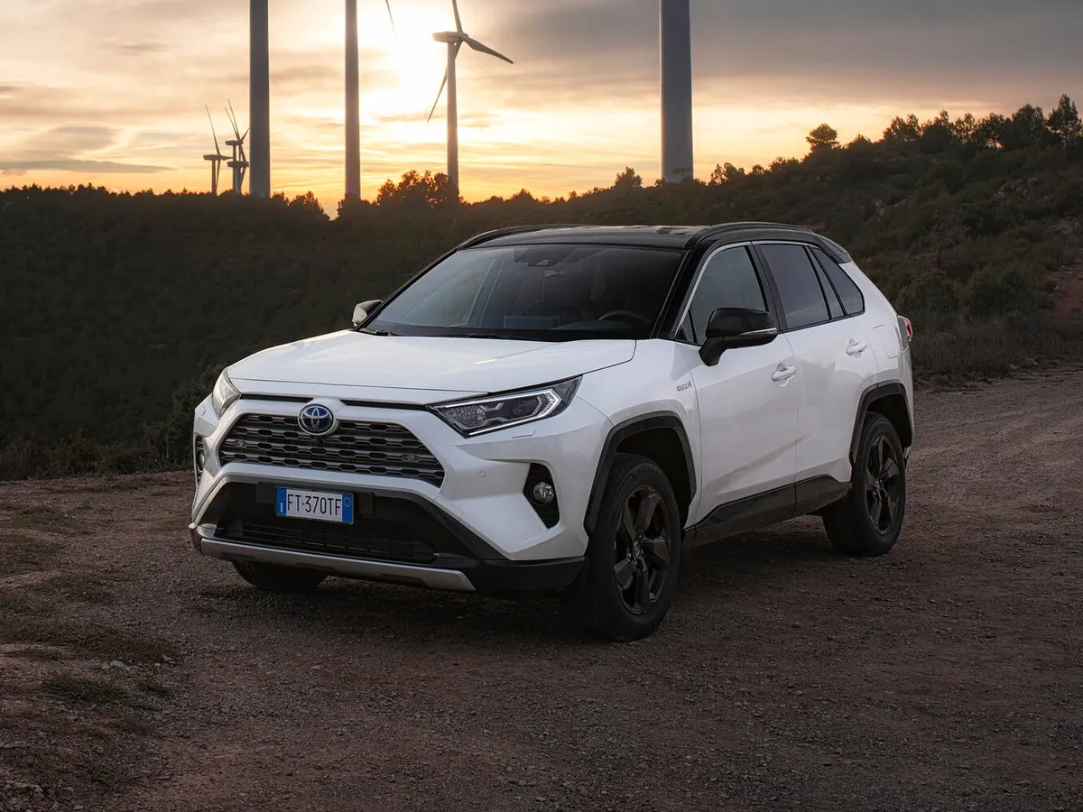 Toyota RAV4 — фото модели