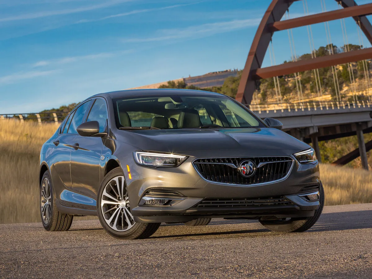 Buick Regal — фото модели