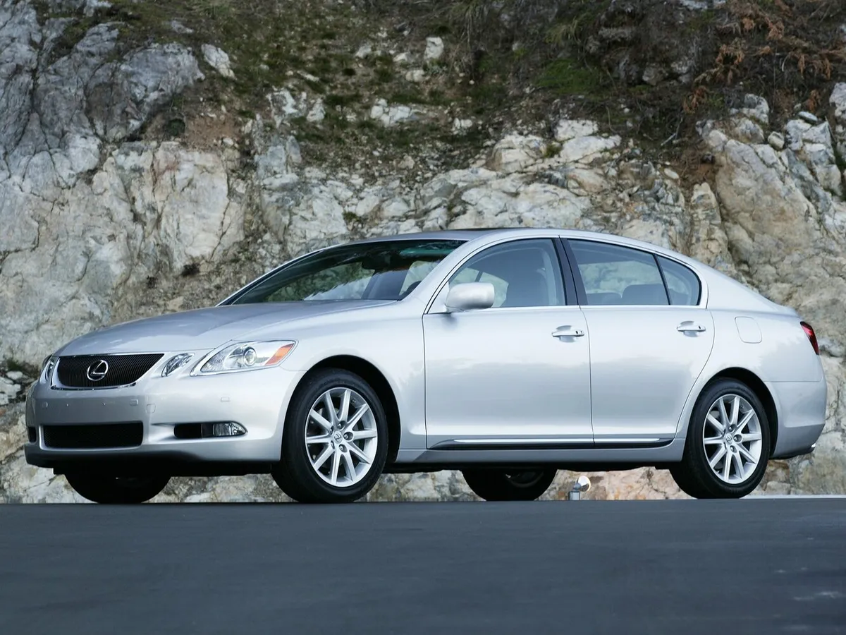 Lexus GS — фото модели