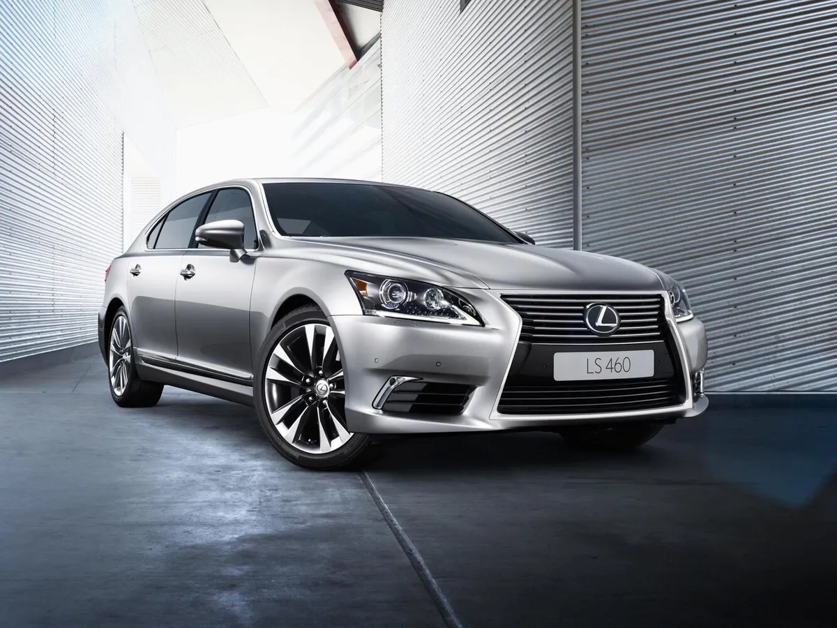 Lexus LS — фото модели